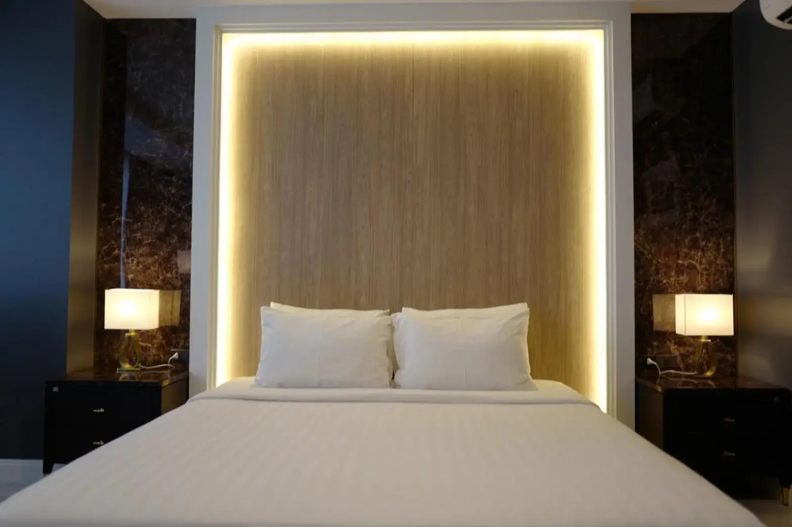 Chaisaeng Palace Hotel