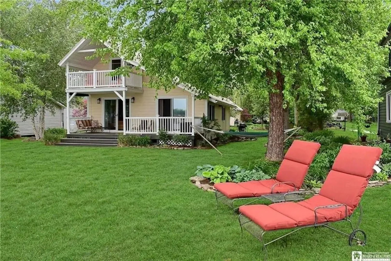 Beautiful Bonita 2 Bedroom Home by Redawning