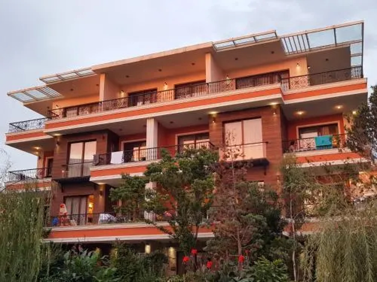 Luxury Dreamland Oasis Apartments