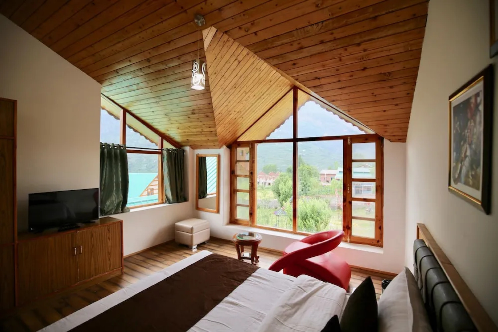 The Holidays Club Manali