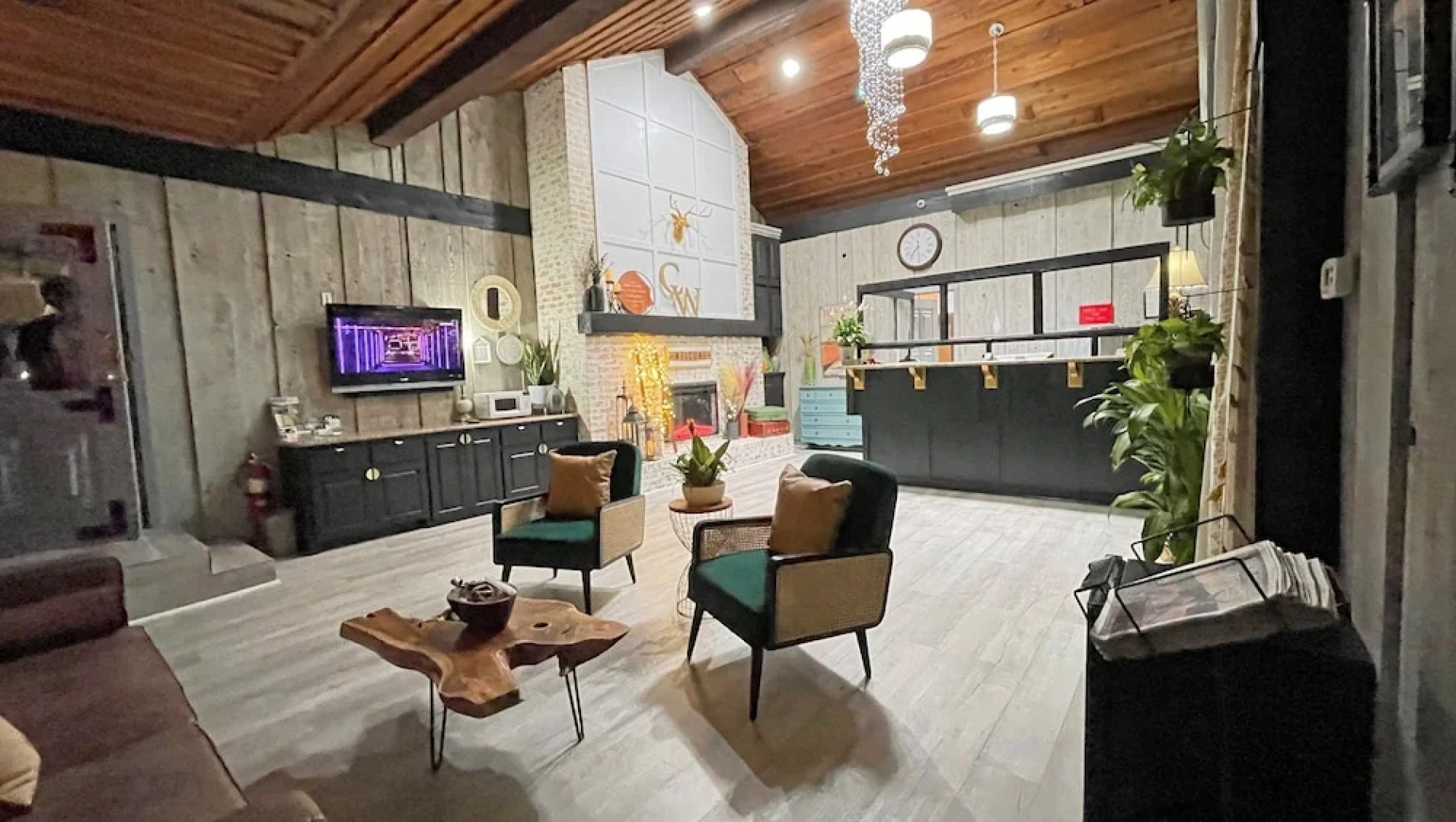 Charles Wesley Motor Lodge