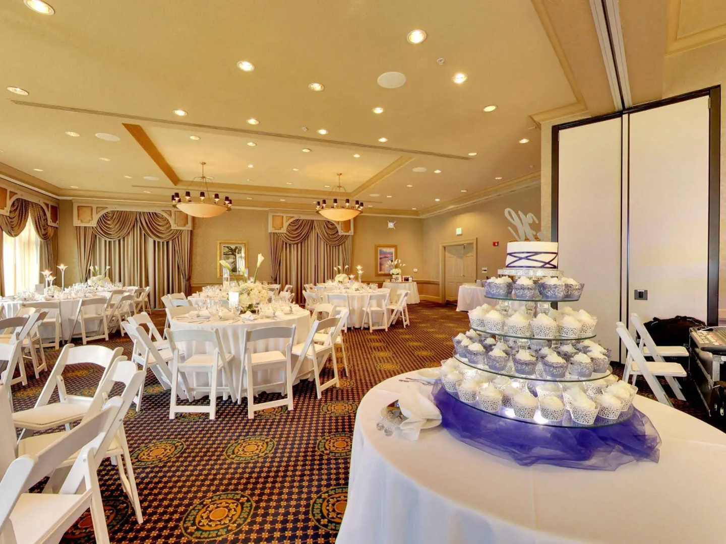 Emerald Grande Condominiums at HarborWalk Village