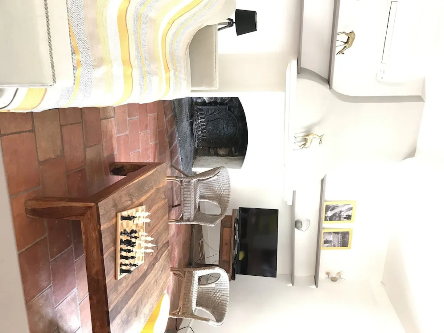 Château Haut Gléon. Gites