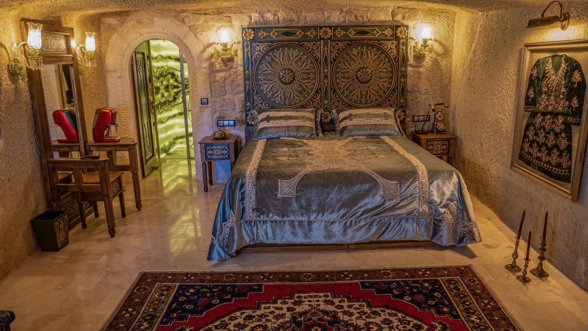 Elika Cave Suites & Spa