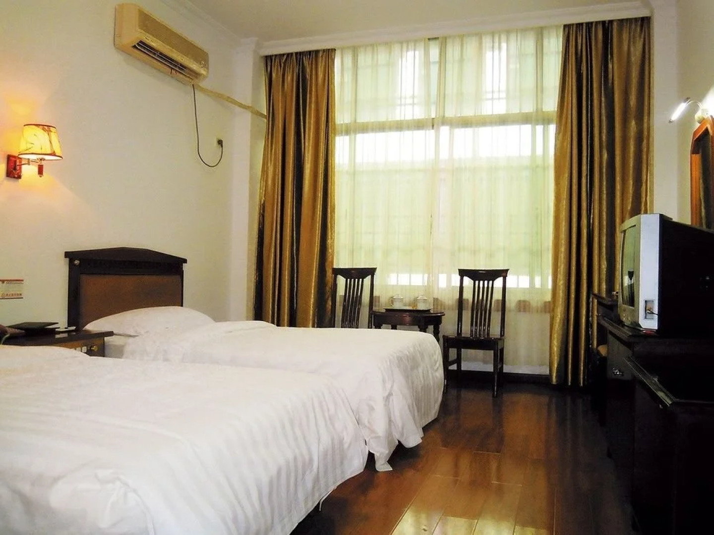 赣州君嘉万福大酒店(南河浮桥店)