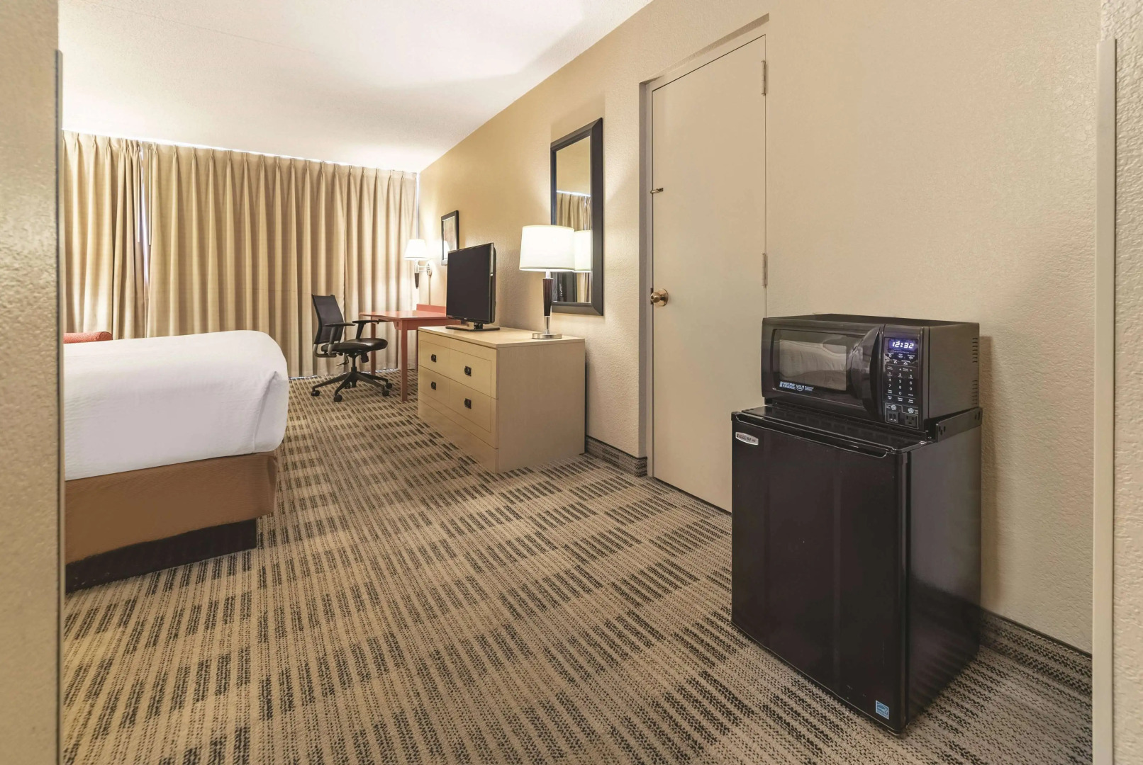 Ramada by Wyndham Fairfield NJ