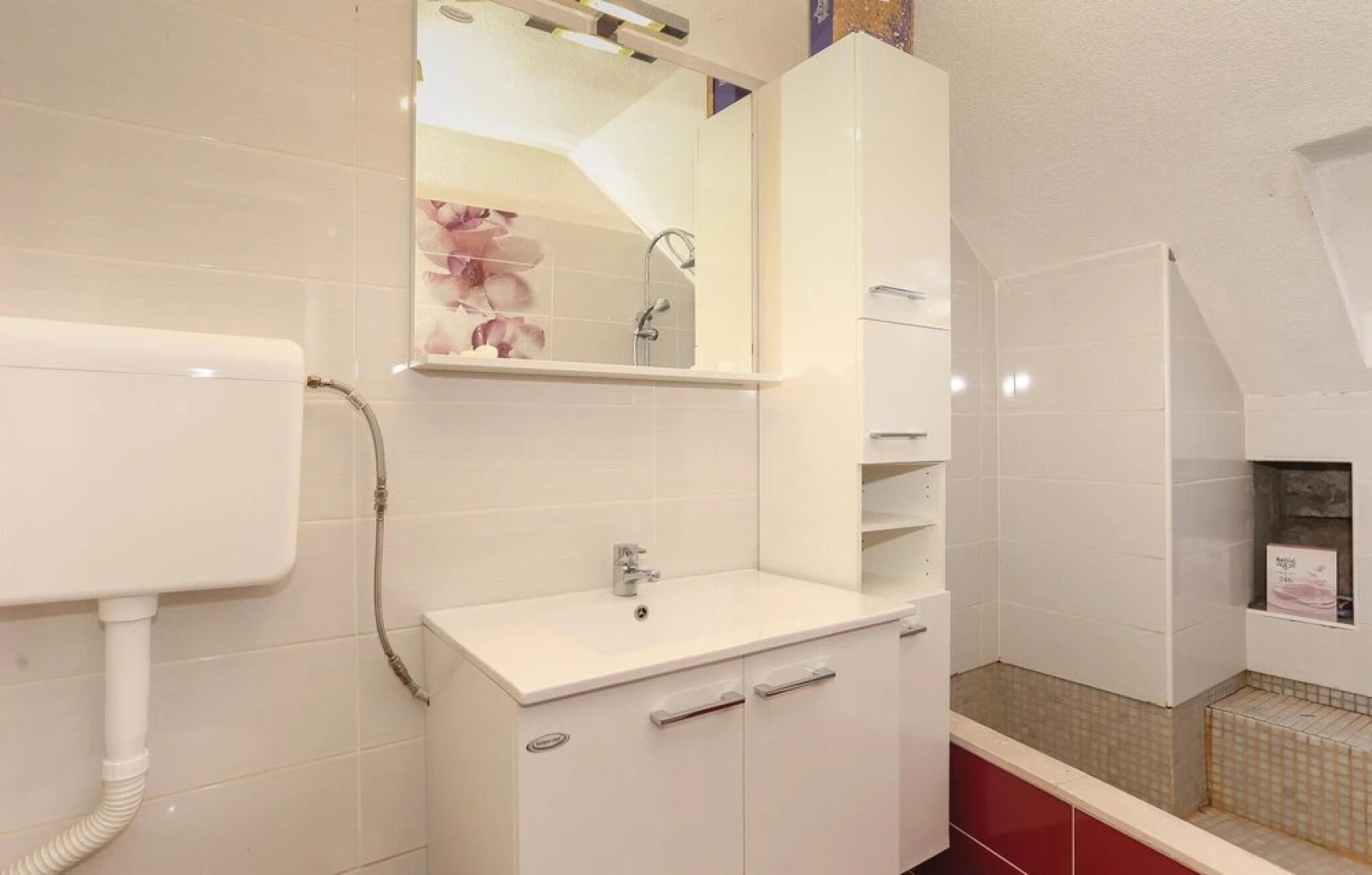 Awesome Home in Solin with Hot Tub, WiFi & 2 Bedrooms