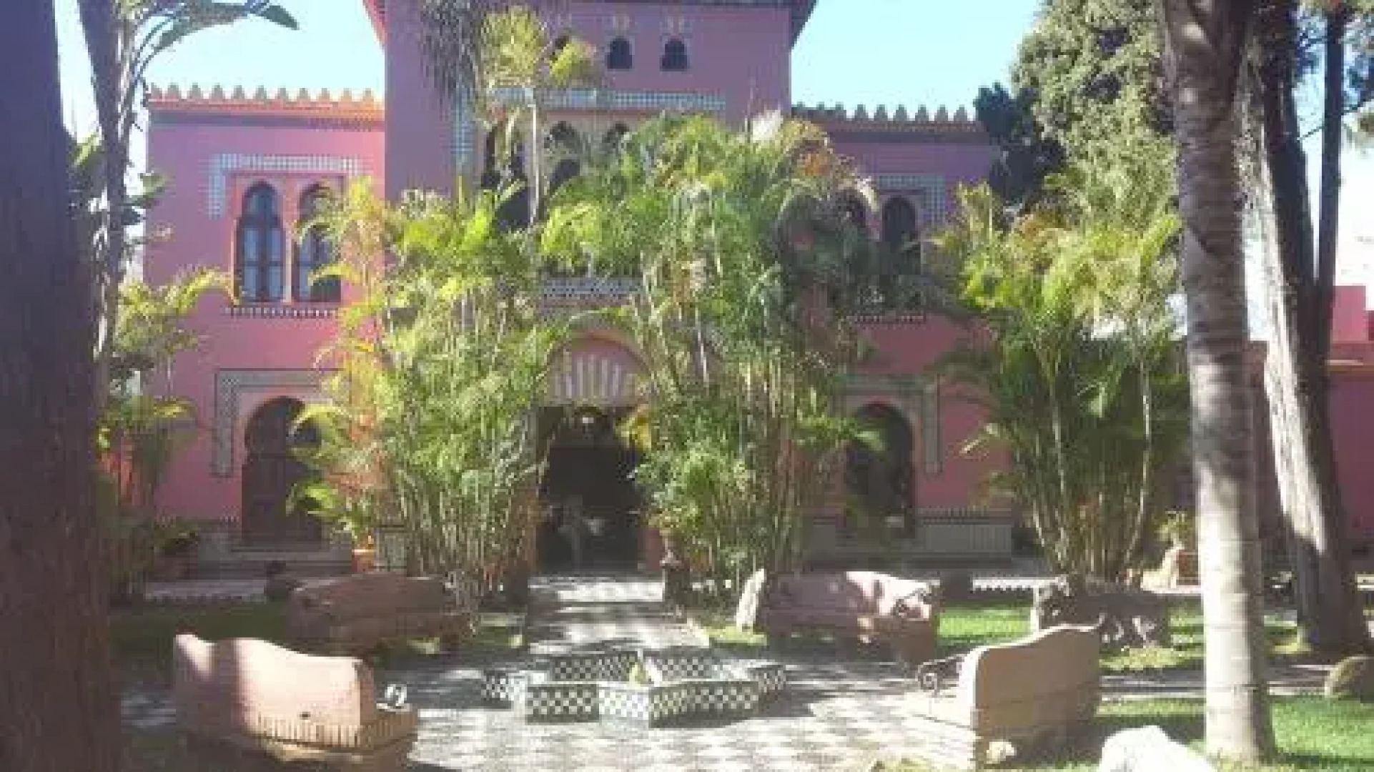 Apartamentos El Tranco del Mar