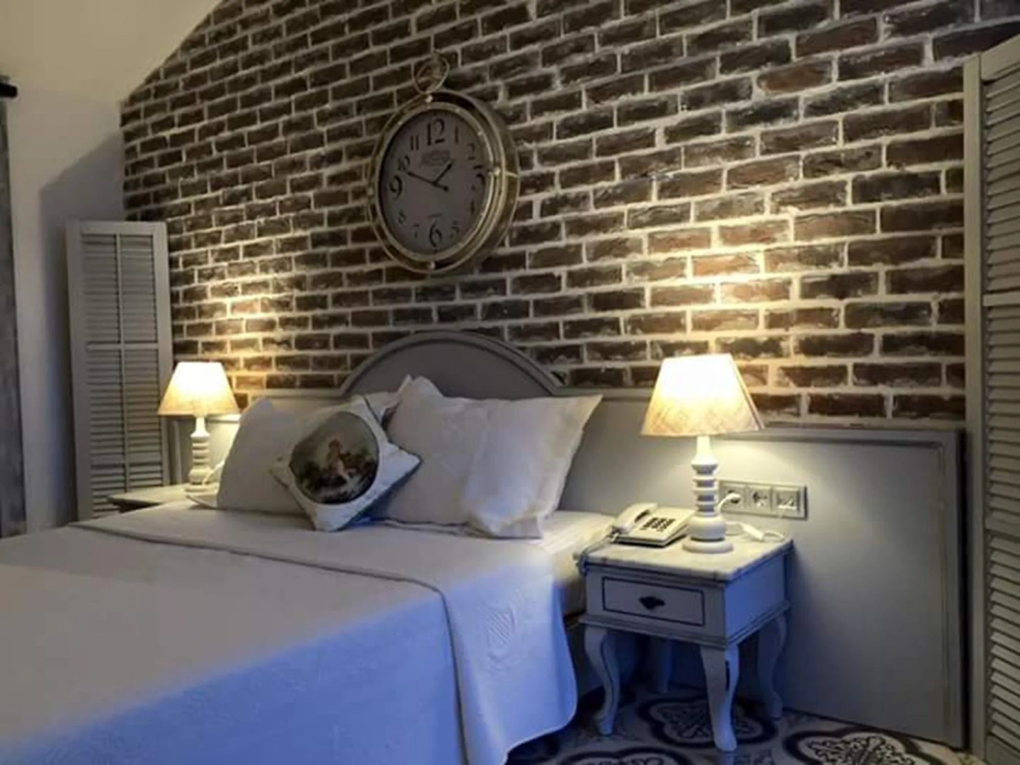 S3 Orange Exclusive Hotel