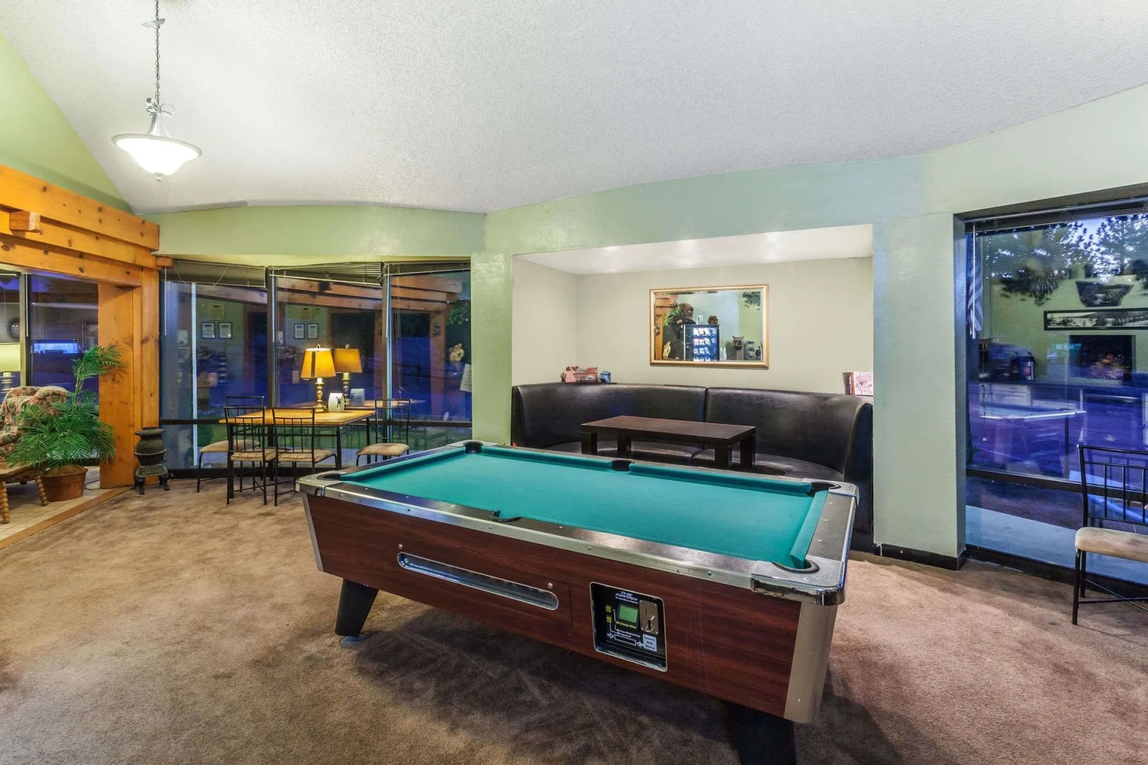 Travelodge by Wyndham Big Bear Lake CA