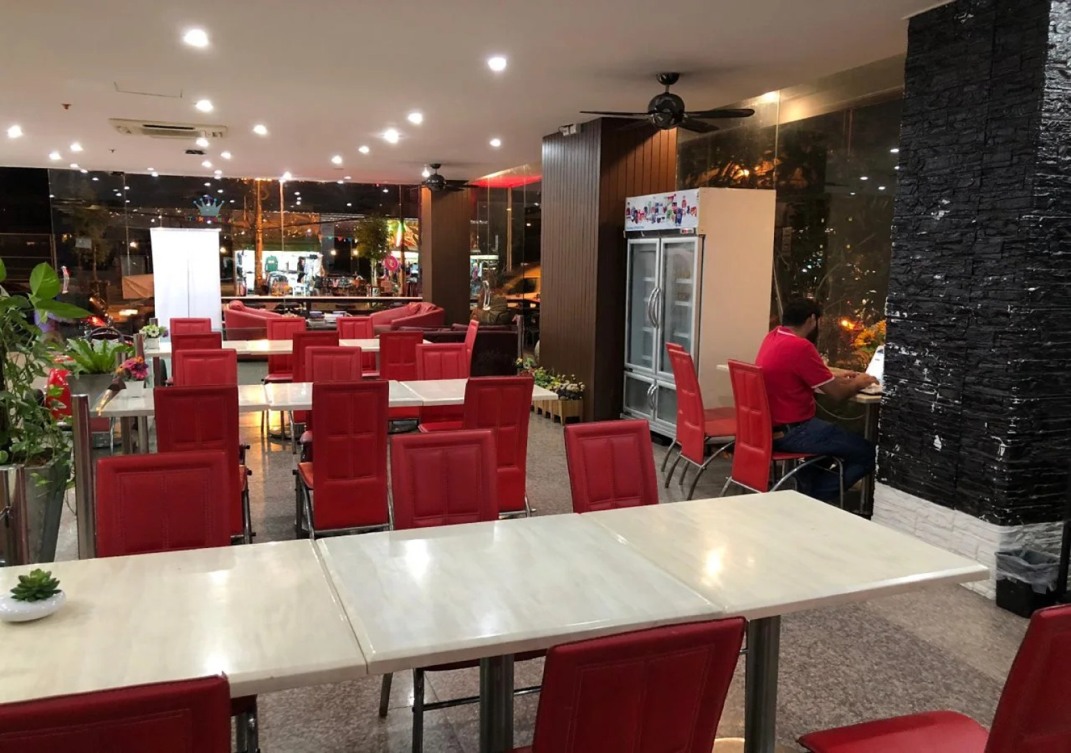 OYO 861 Patong Dynasty Hotel