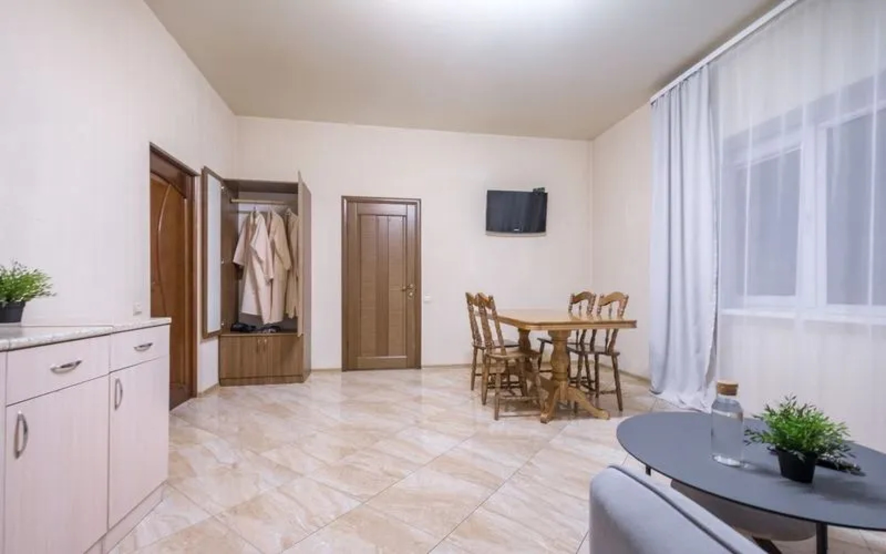 Миссис Сьютс