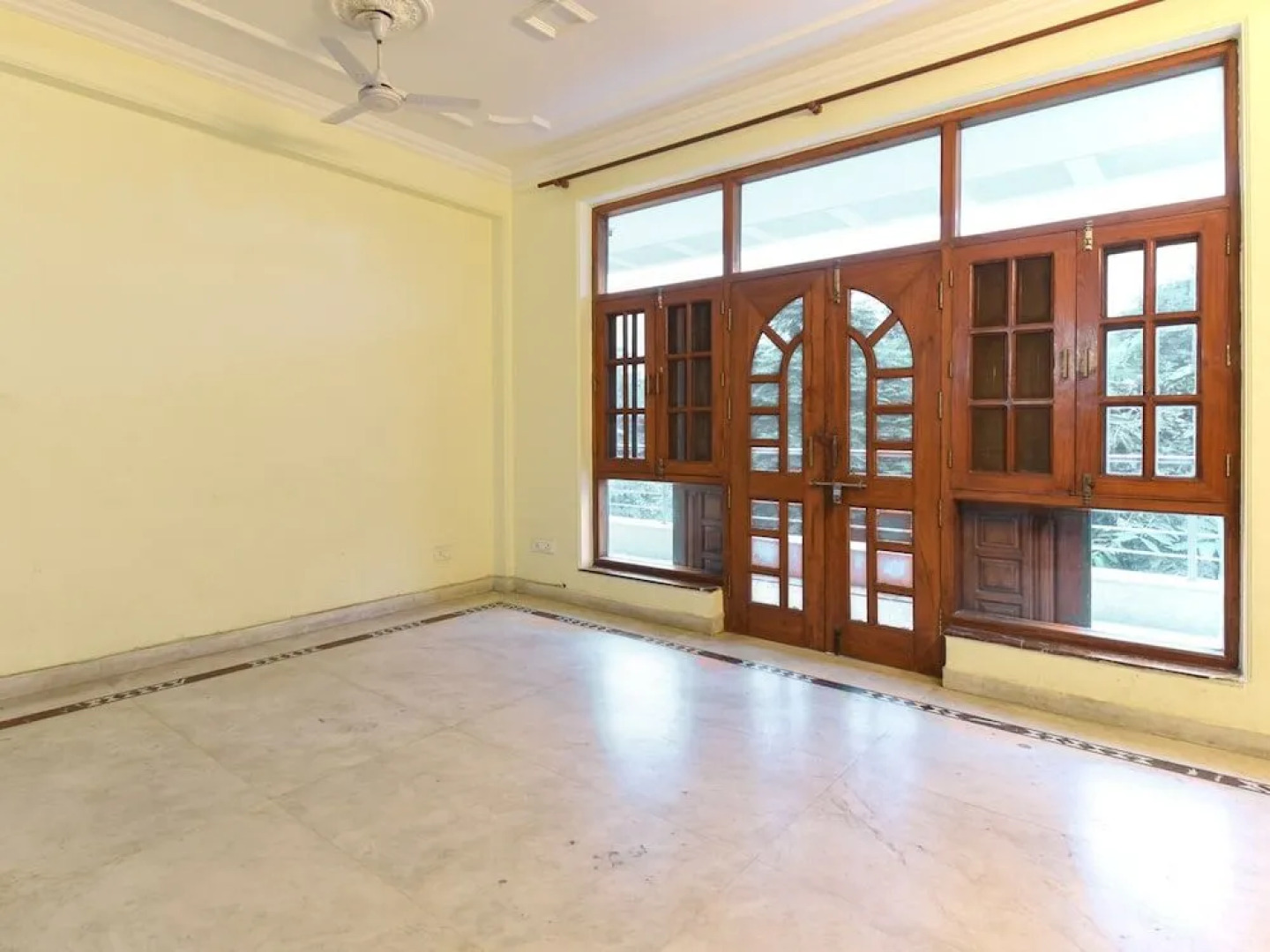 Rose View By OYO Rooms