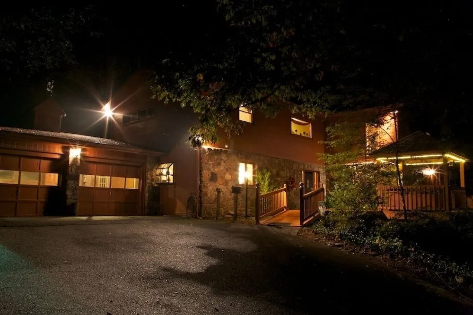 Shooting Star - Four Bedroom Cabin