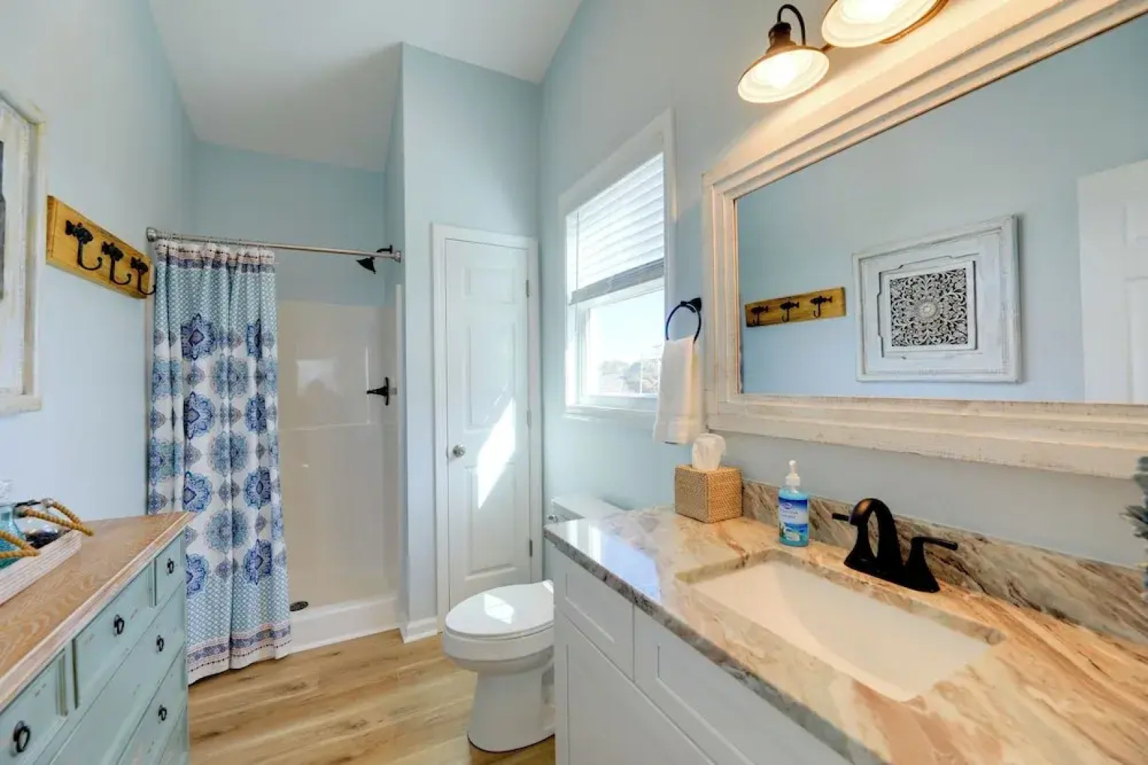 Waterview Home w/ Sunset & Lighthouse Views