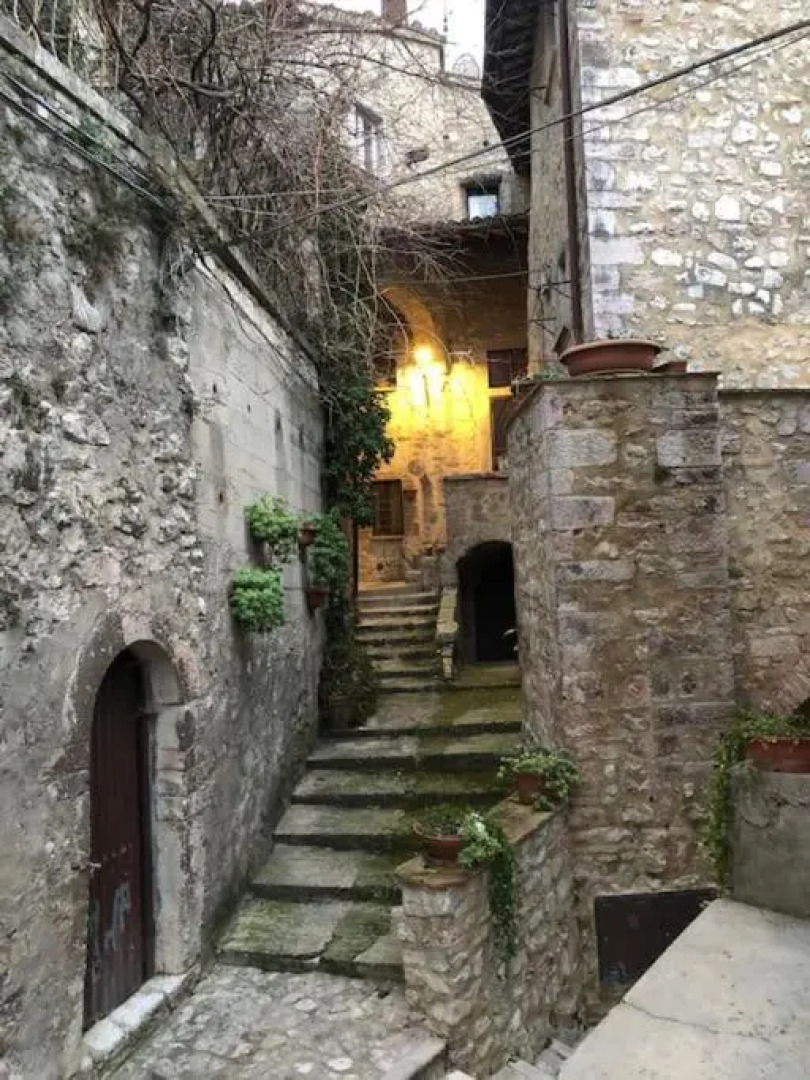 Beautiful residence, sleeps 6, a free breakfast