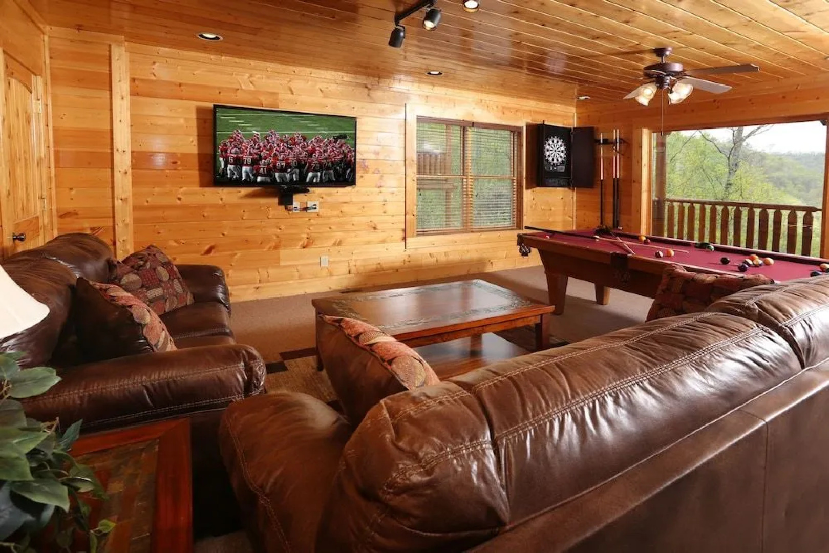 Mountain Dreams 2 Br cabin by RedAwning