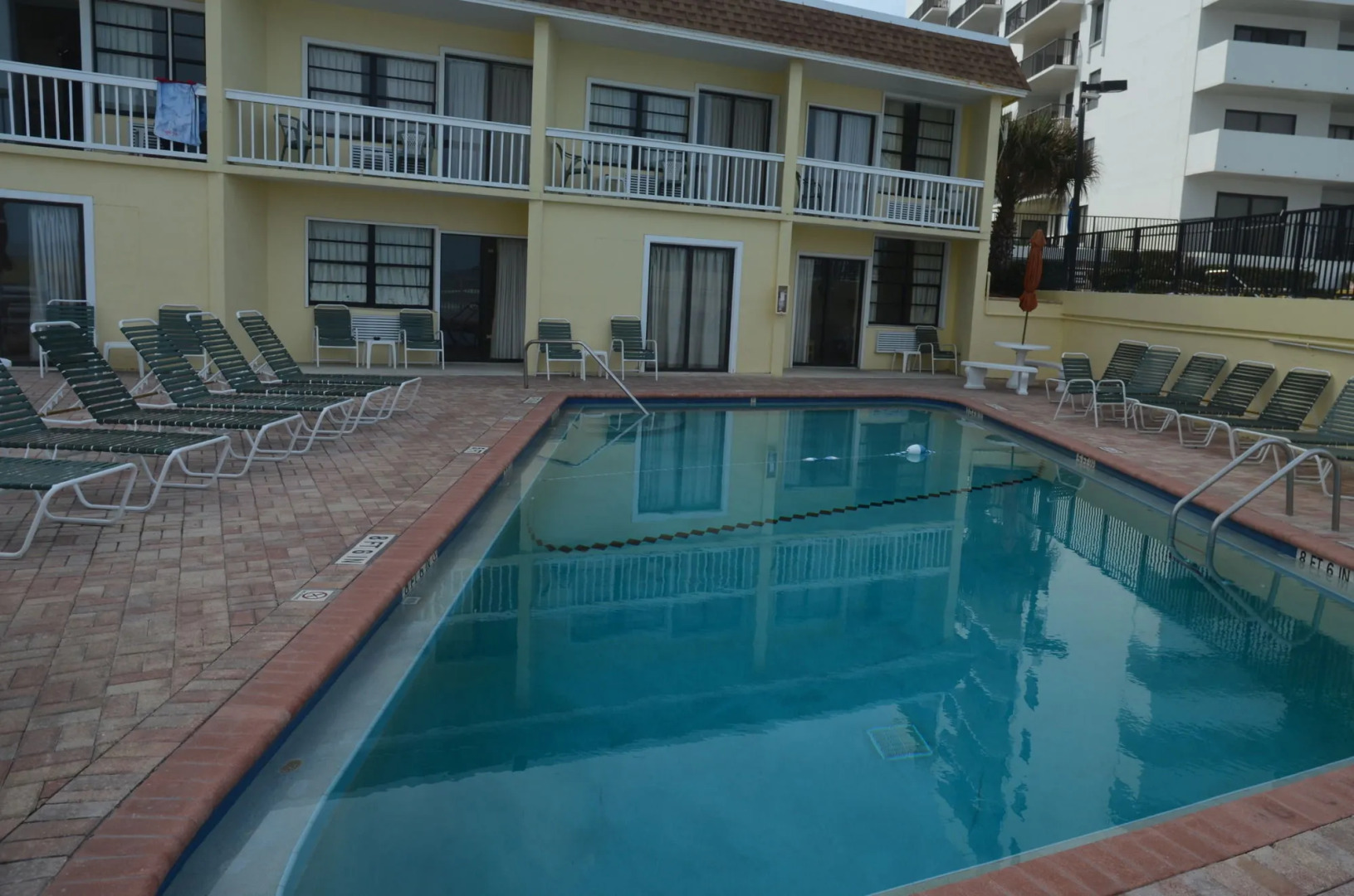 Holiday Shores Beach Club