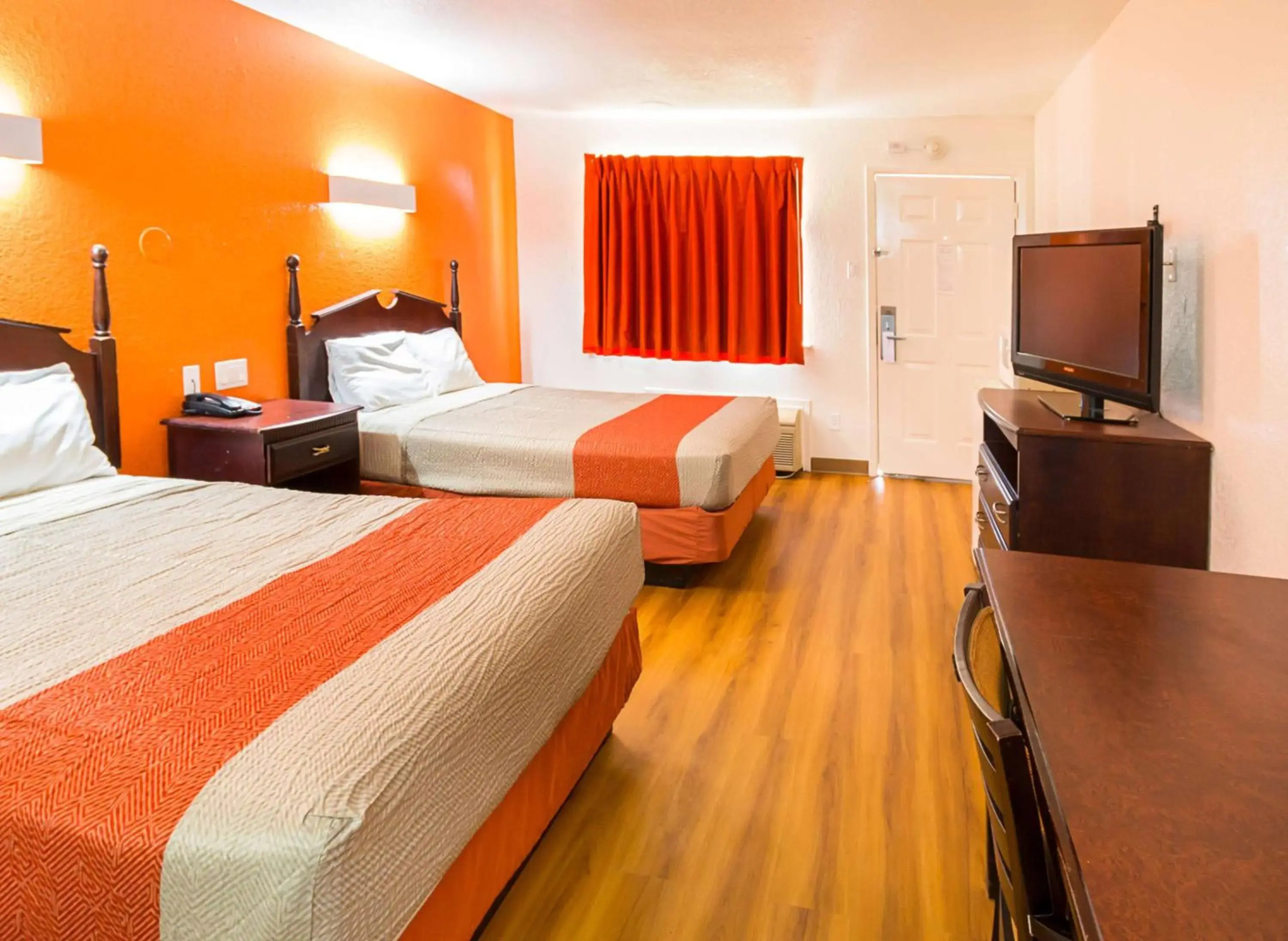 Motel 6 Red Oak, TX - Dallas