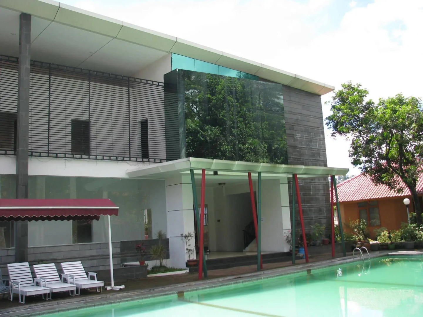 Hotel Surya Indah Cipanas