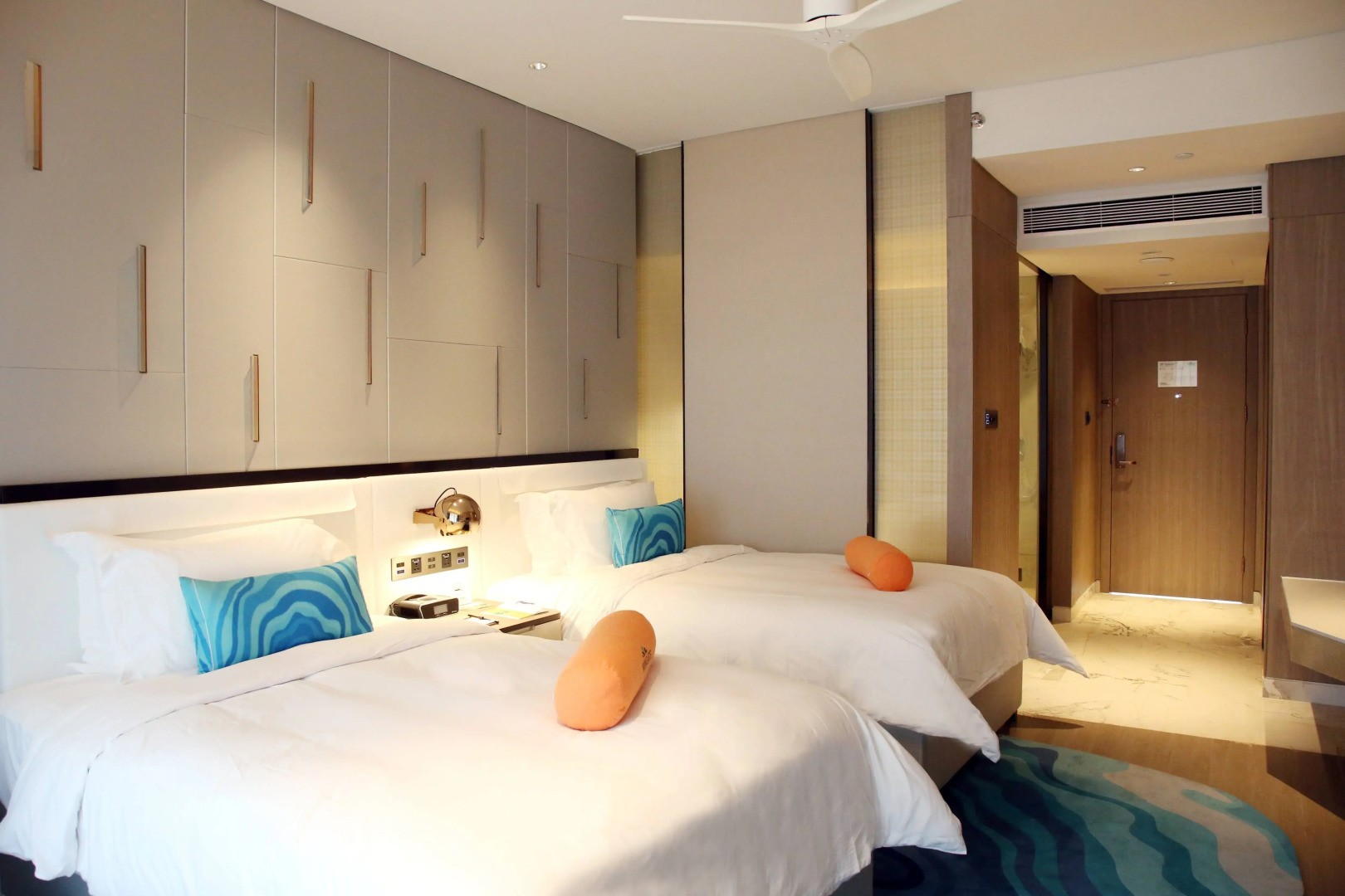 Отель Wingate by Wyndham Sanya Luhuitou