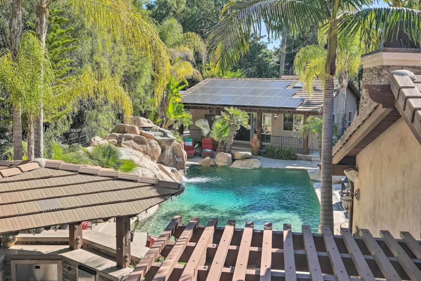 Bright Poway Studio w/ Shared Outdoor Pool!