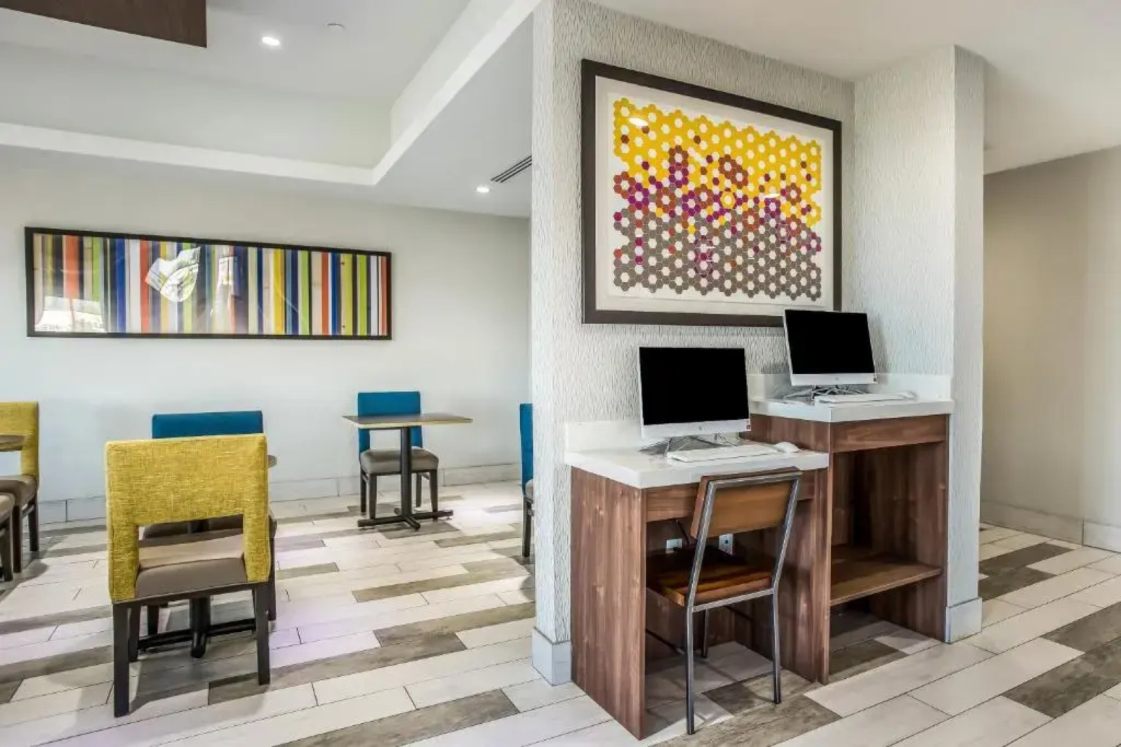 Holiday Inn Express & Suites Tulsa East - Catoosa by IHG