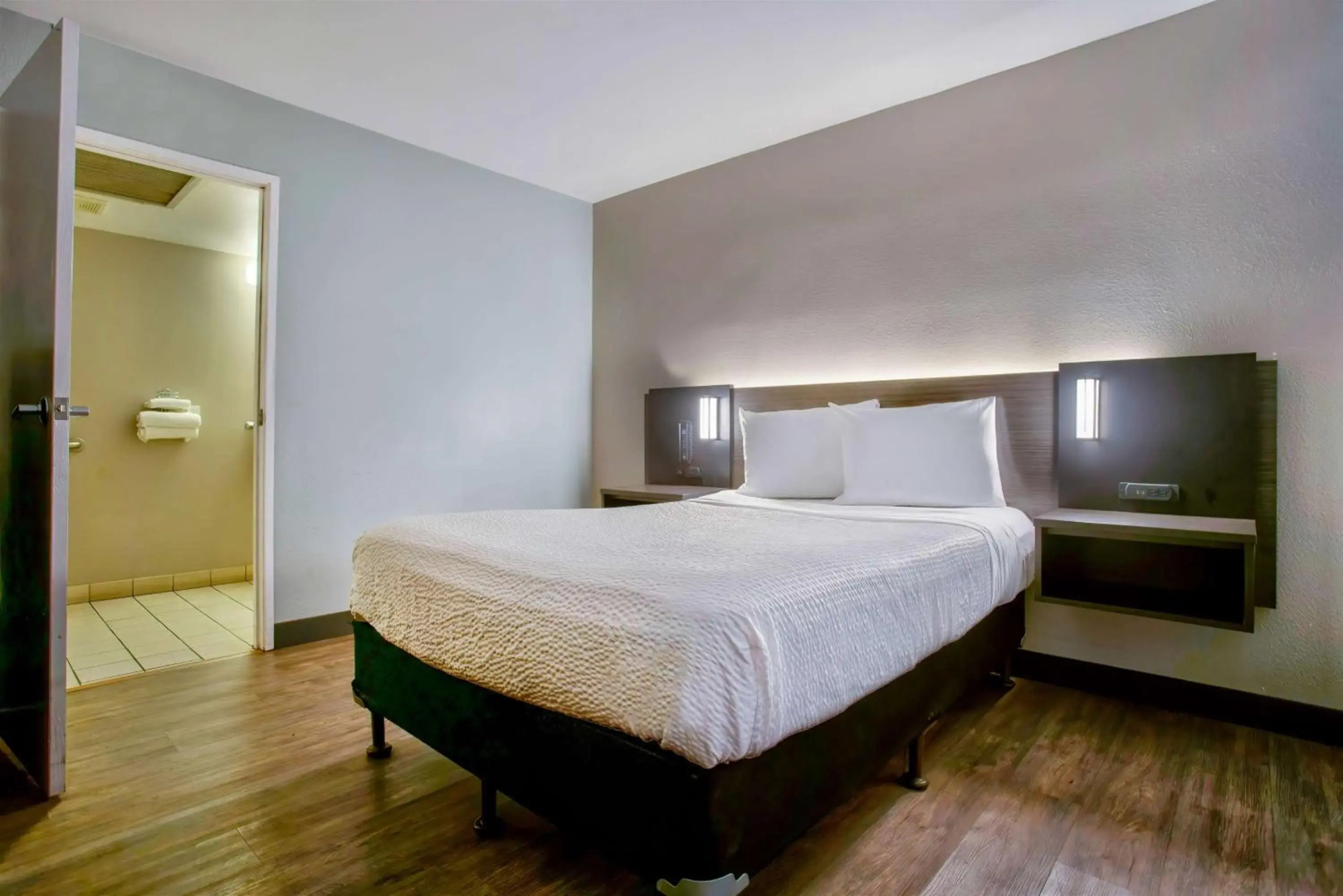 Motel 6 Kingman, AZ - Route 66 East