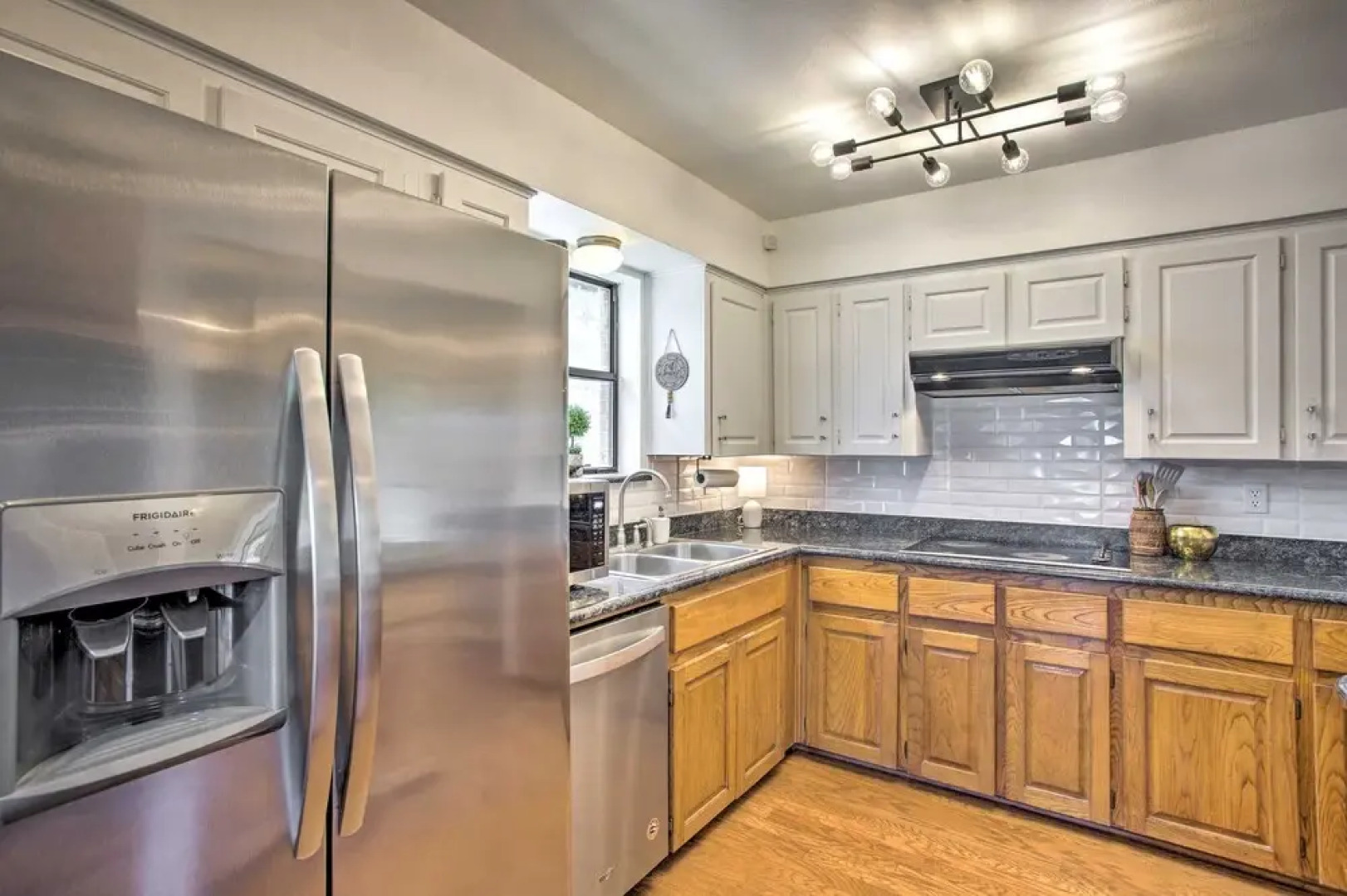 Chic Lakefront Granbury Getaway w/ Private Dock!