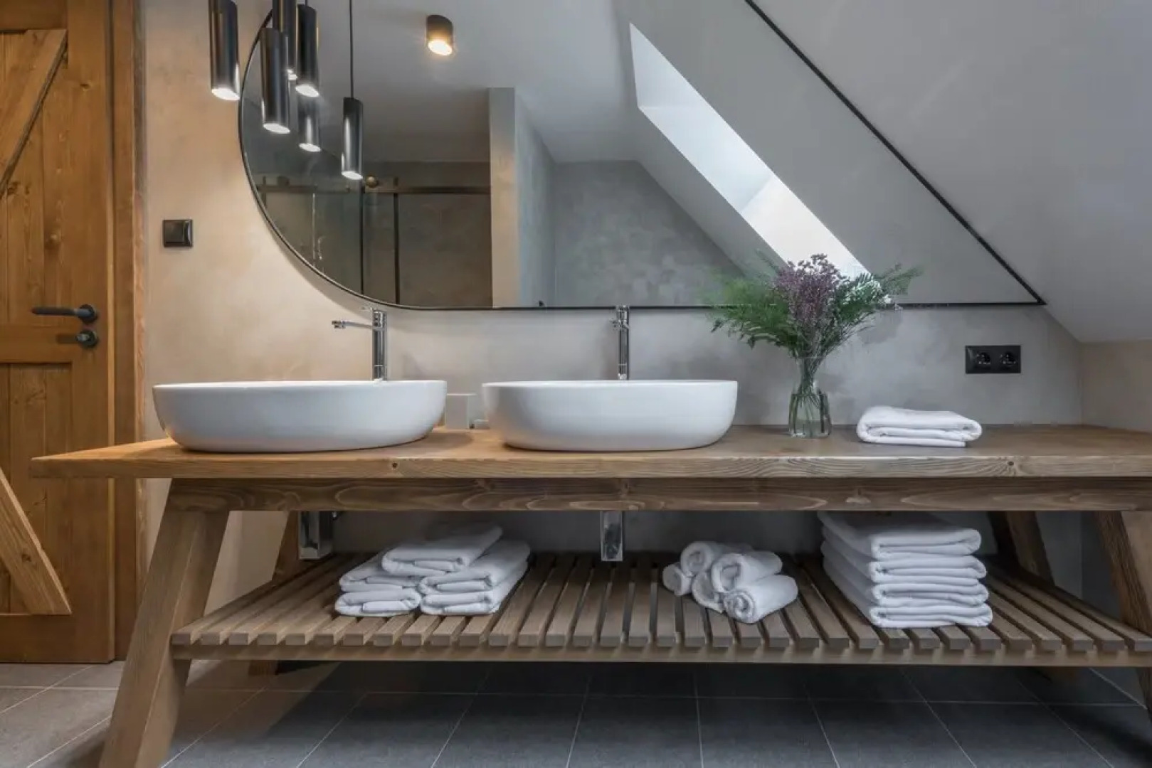 Villa With Pool in Hutisko-solanec