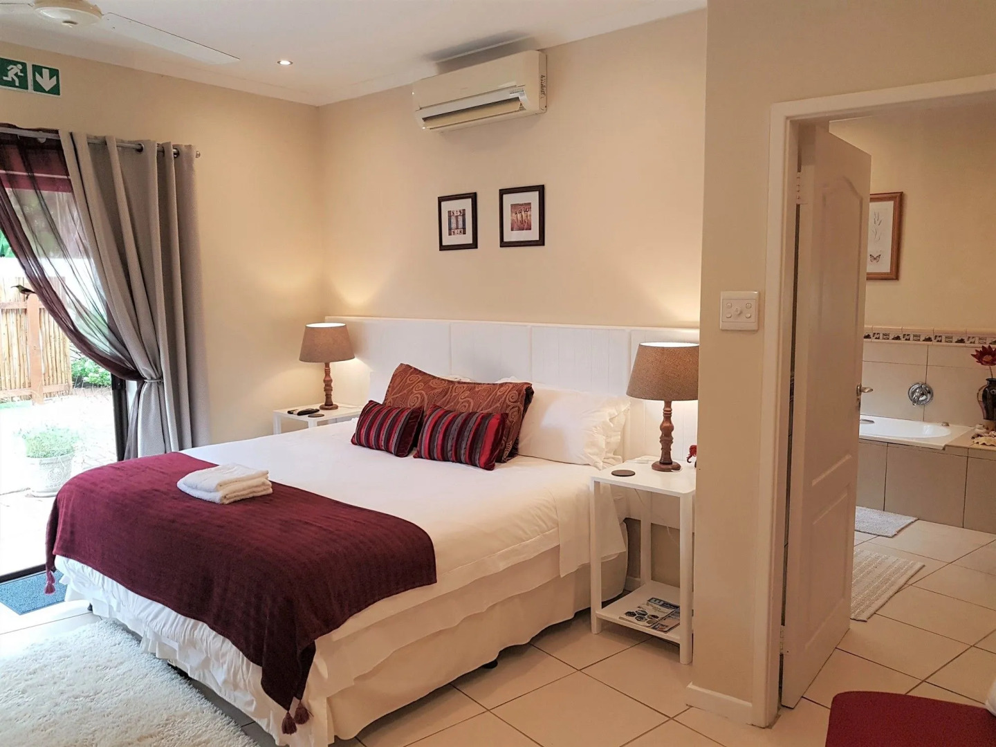 Sunbirds Bed & Breakfast