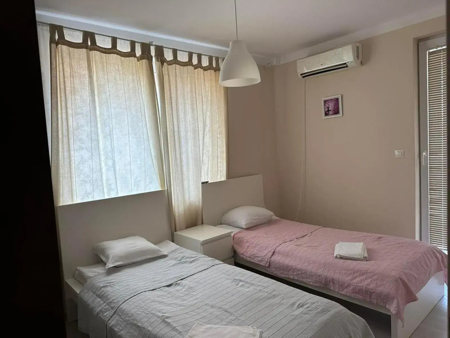 Lovely 2-bedroom apartment in Pomorie residence 250m to the beach