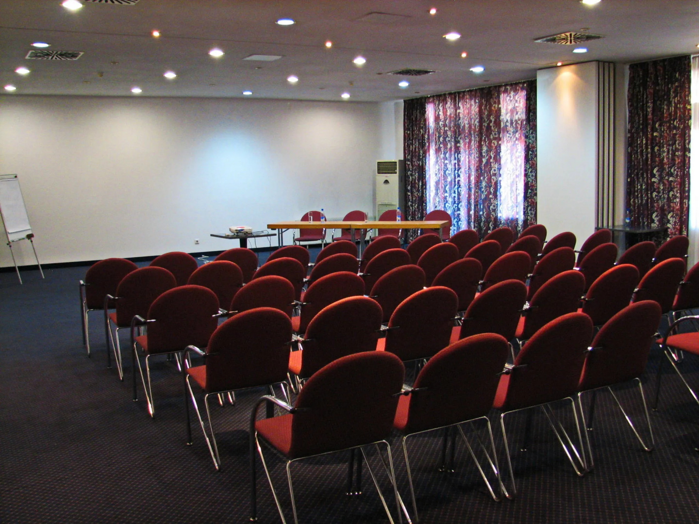 Шодлик Палас