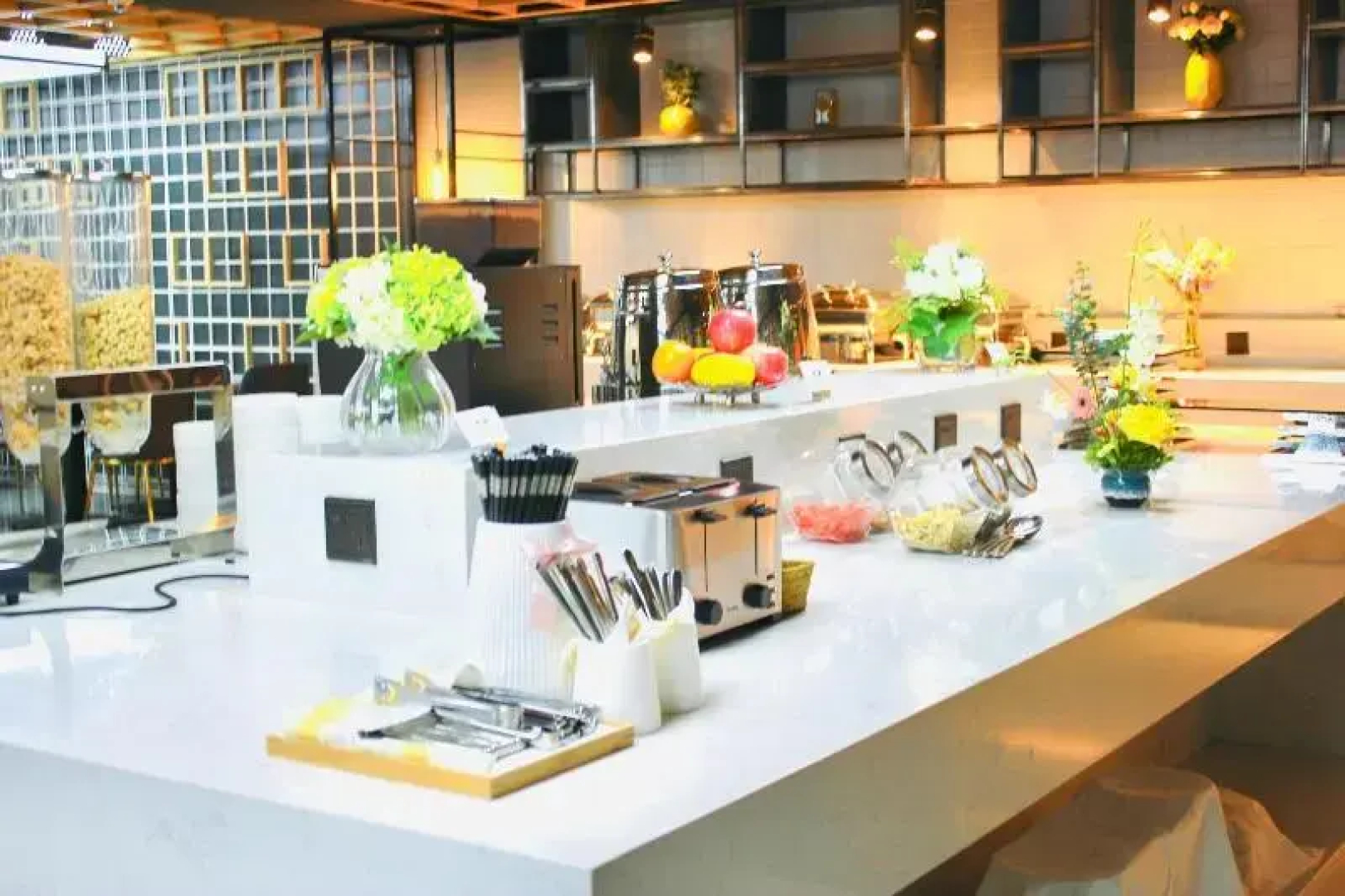 Orange Hotel Shenzhen Qianhai Bihai Bay