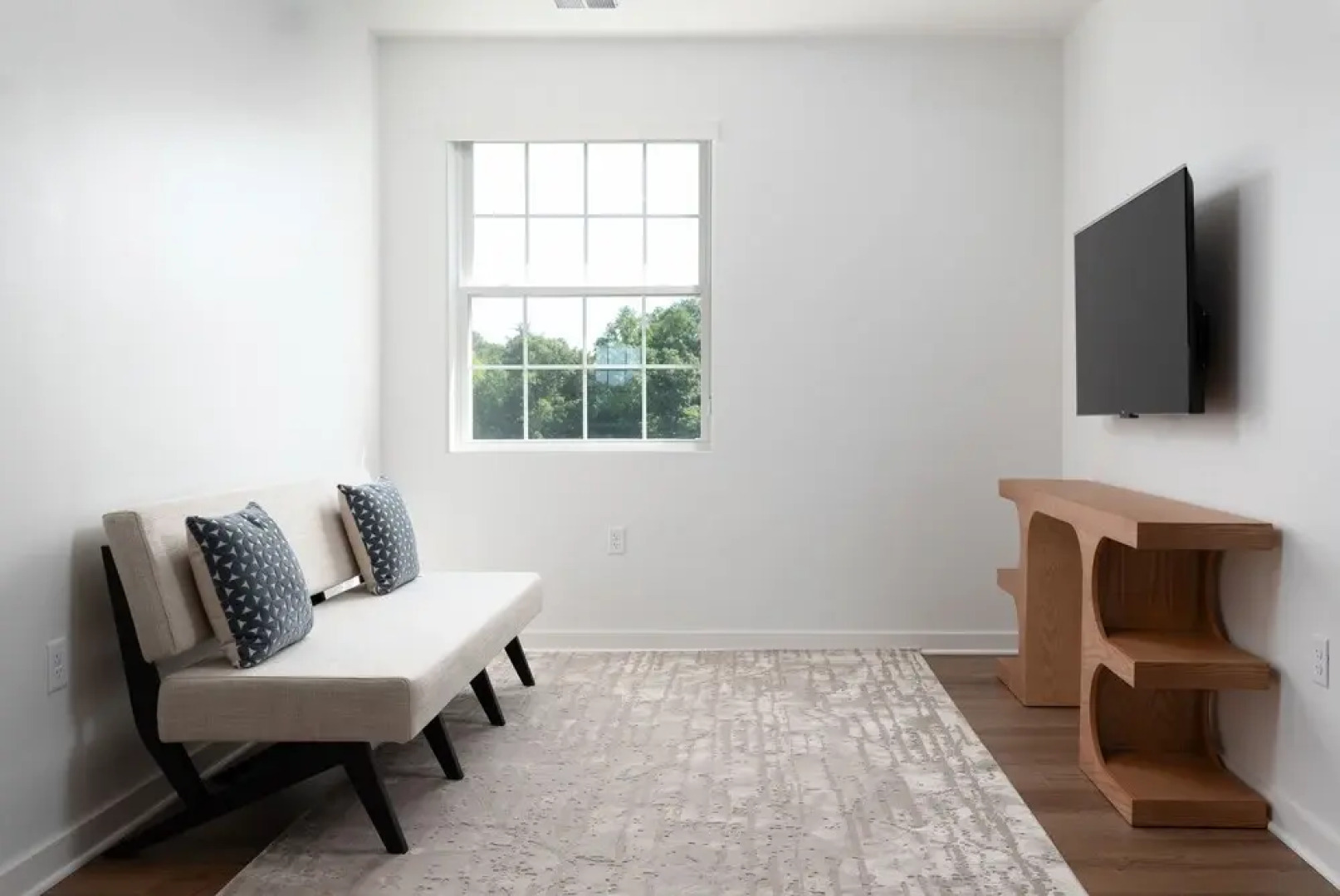 Boardwalk Hotel on Lake Anna by Kasa