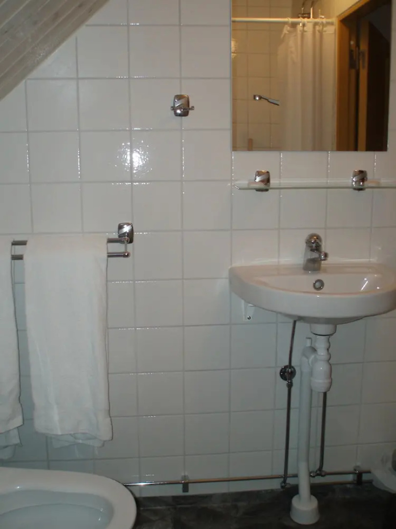 Hoby Gård Bed & Breakfast