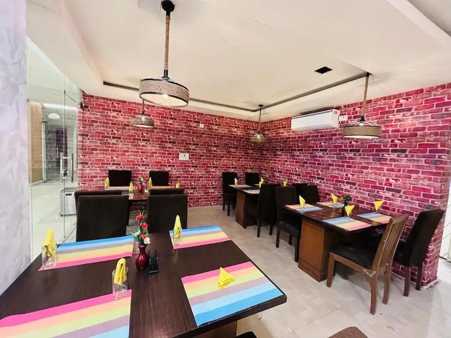 Hotel Sm Rainbow International