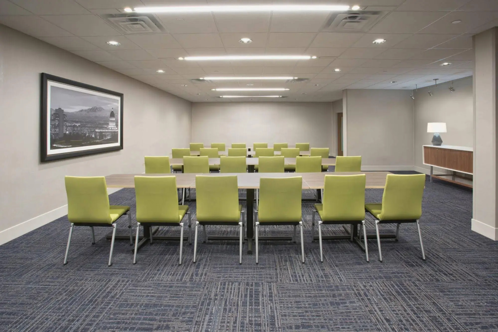 Holiday Inn Express & Suites Uniontown by IHG