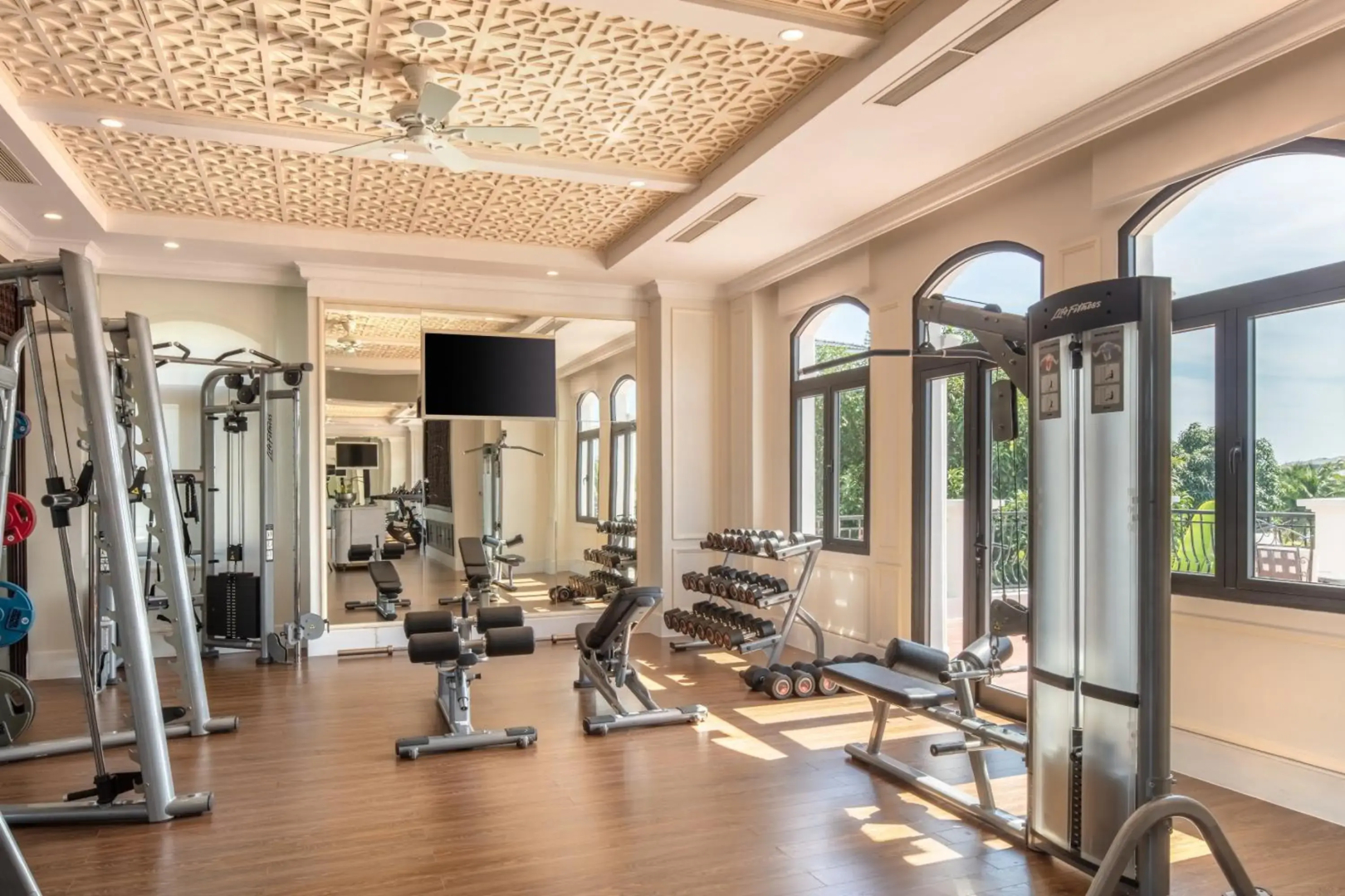 Melia Vinpearl Cam Ranh Beach Resort