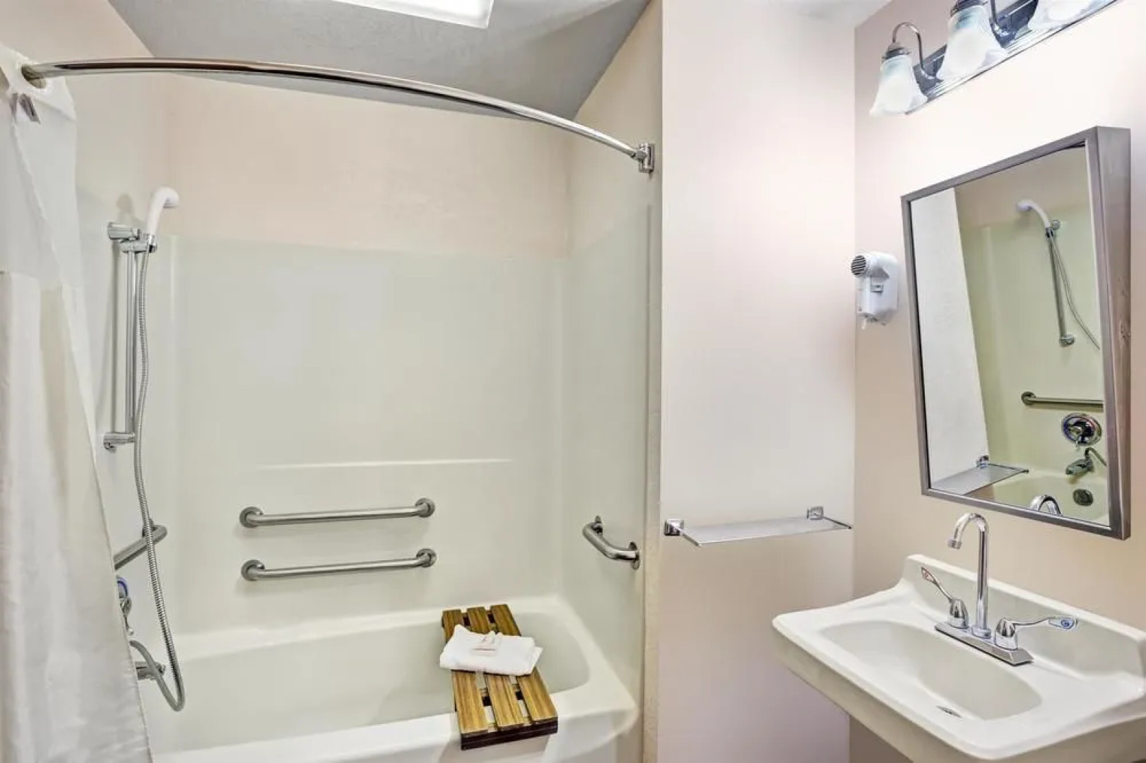 Baymont Inn And Suites Harrodsburg