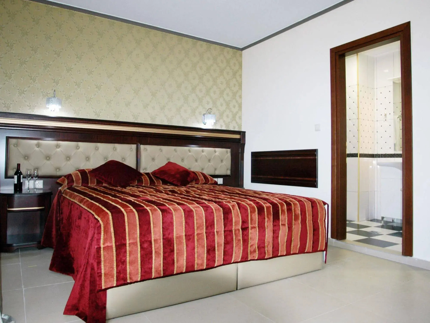 Eona Beach Resort by Greek Pride 