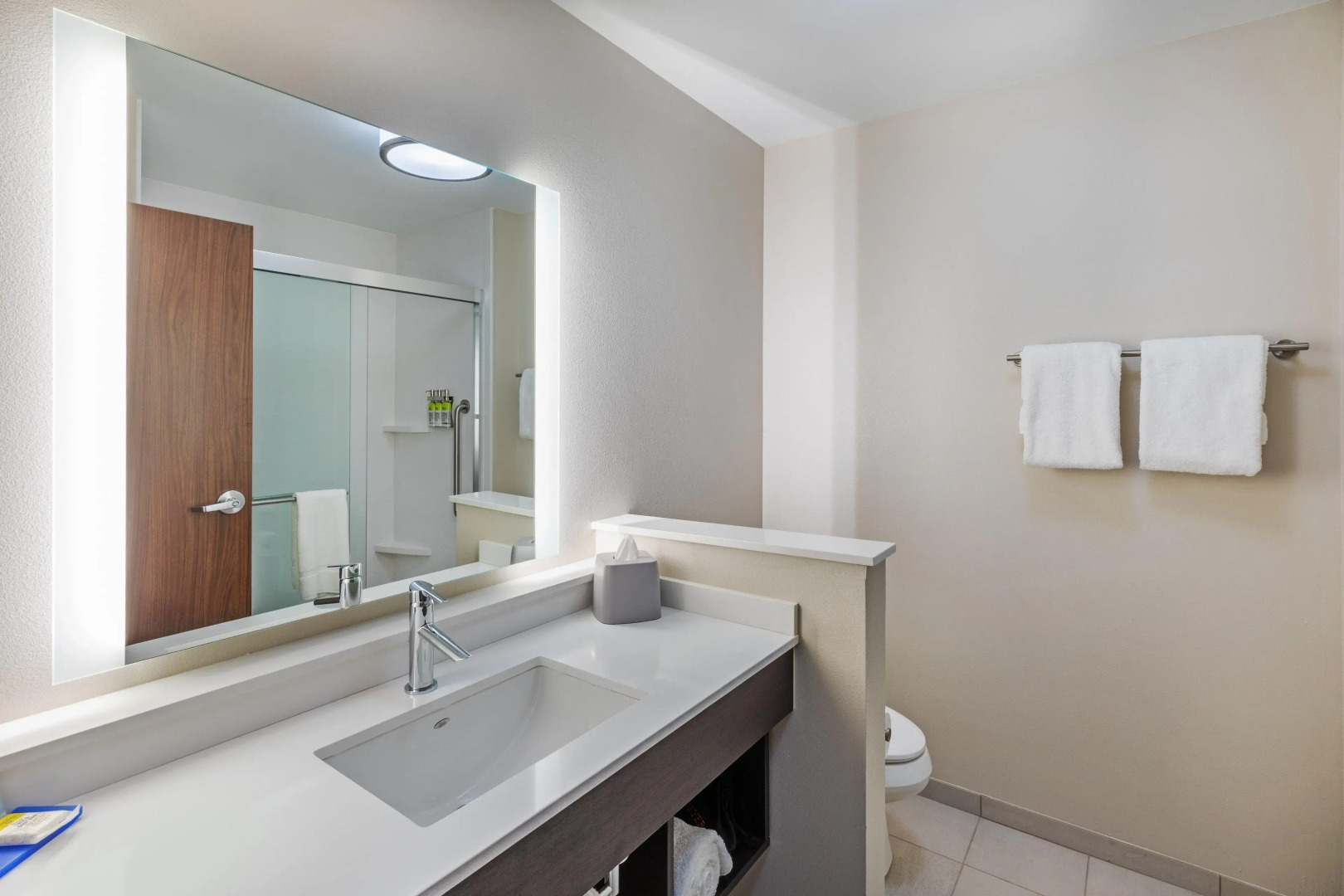 Holiday Inn Express & Suites Purcell by IHG