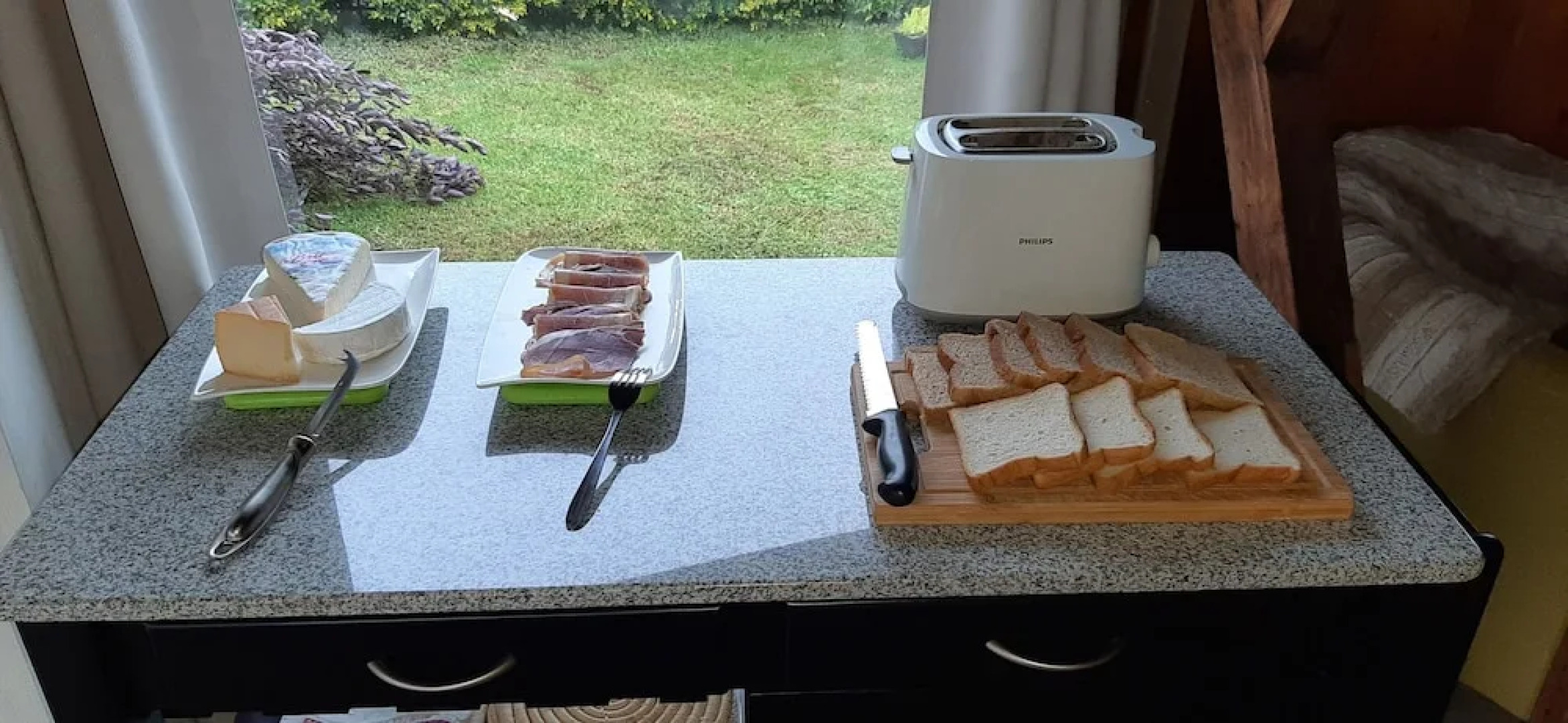 La Croisee Des Sentiers