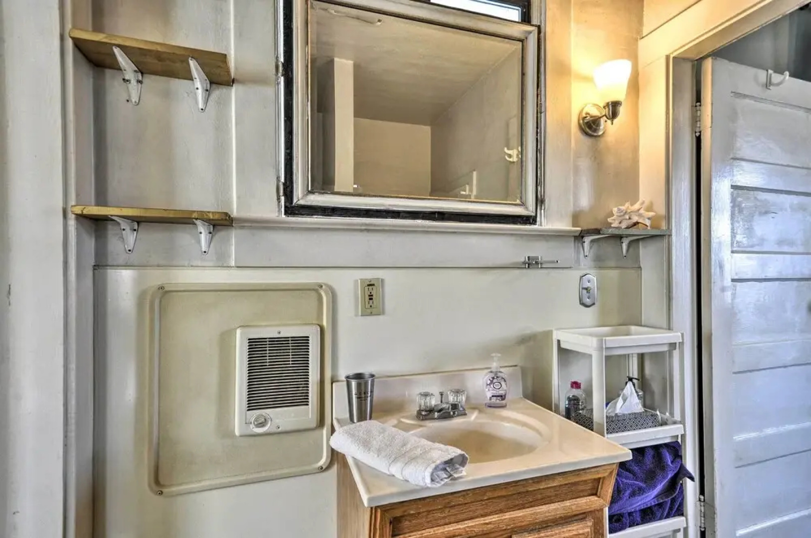 Corner Cottage < 2 Mi to Columbia River, Vino