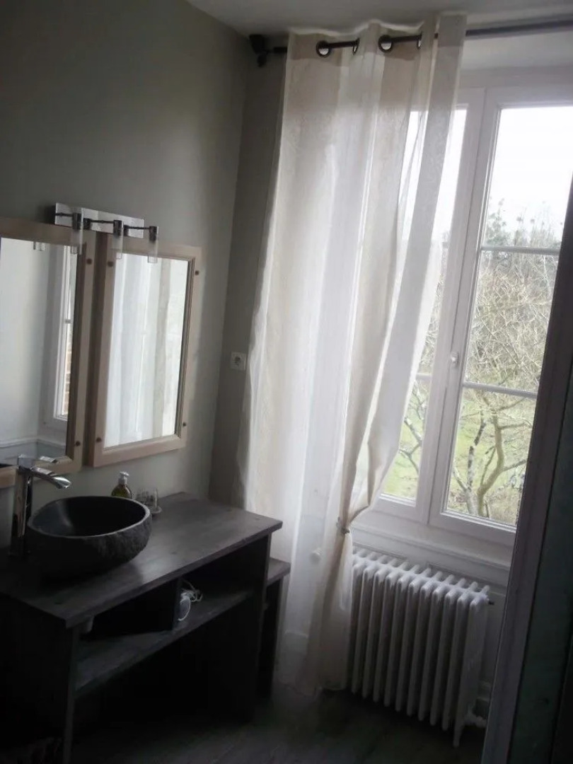 A la Villa dHerbauges