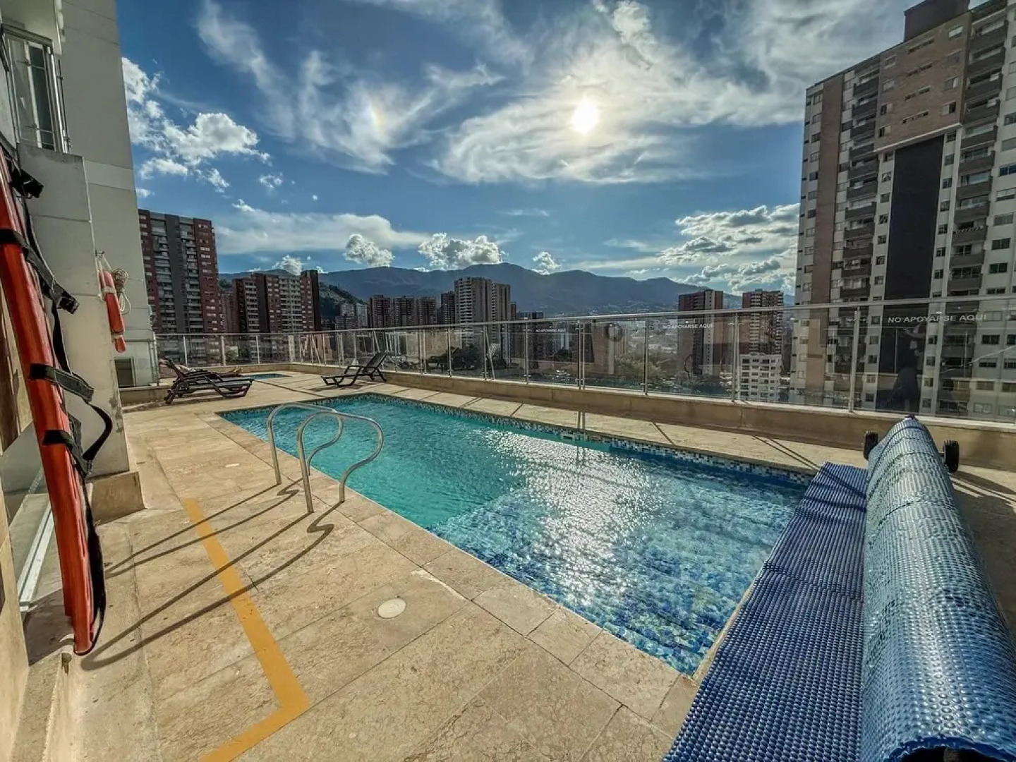 2506 - Vista a la montaña Piscina y Gym