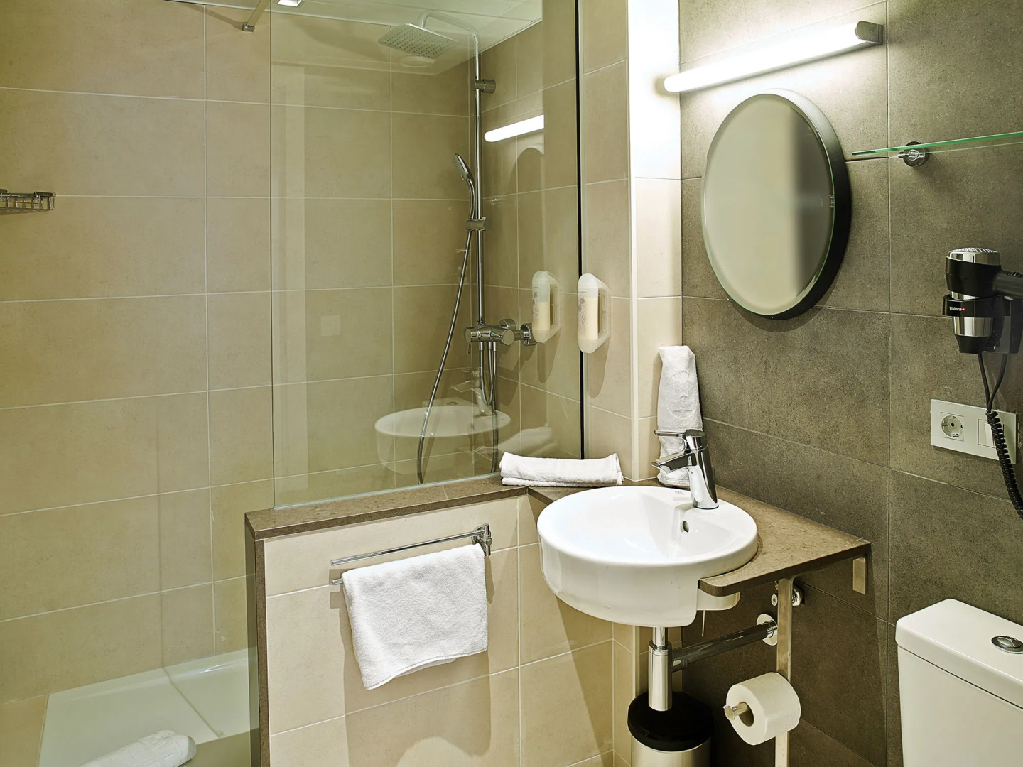 Apartments Hostemplo Suites