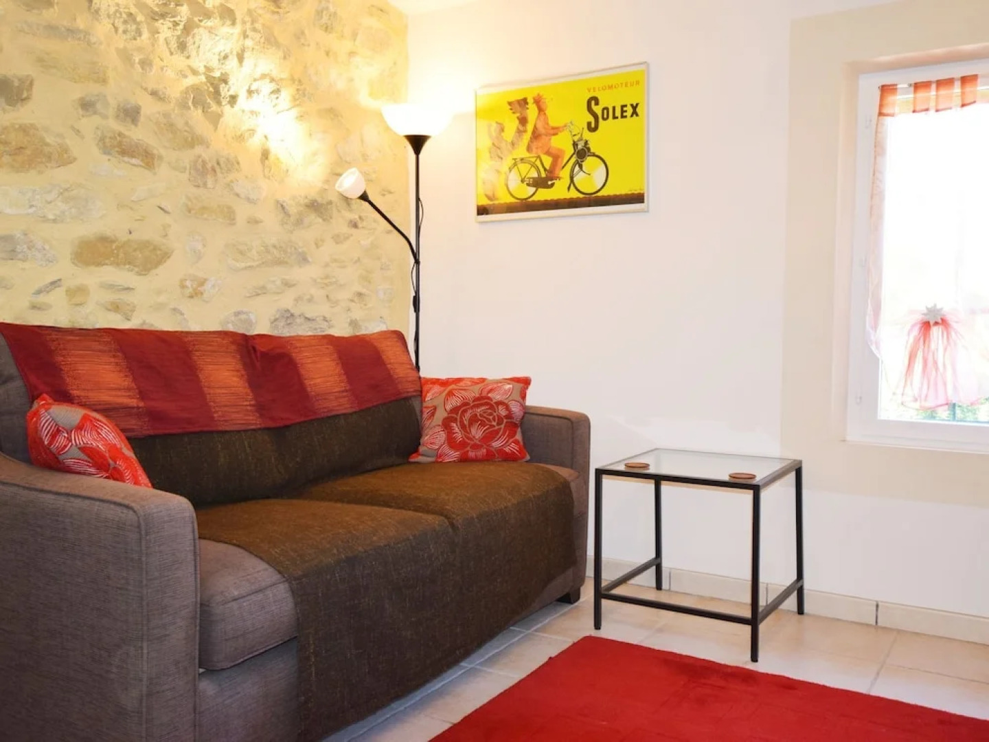 Characteristic Appartement With Swimming Pool, Completely Renovated