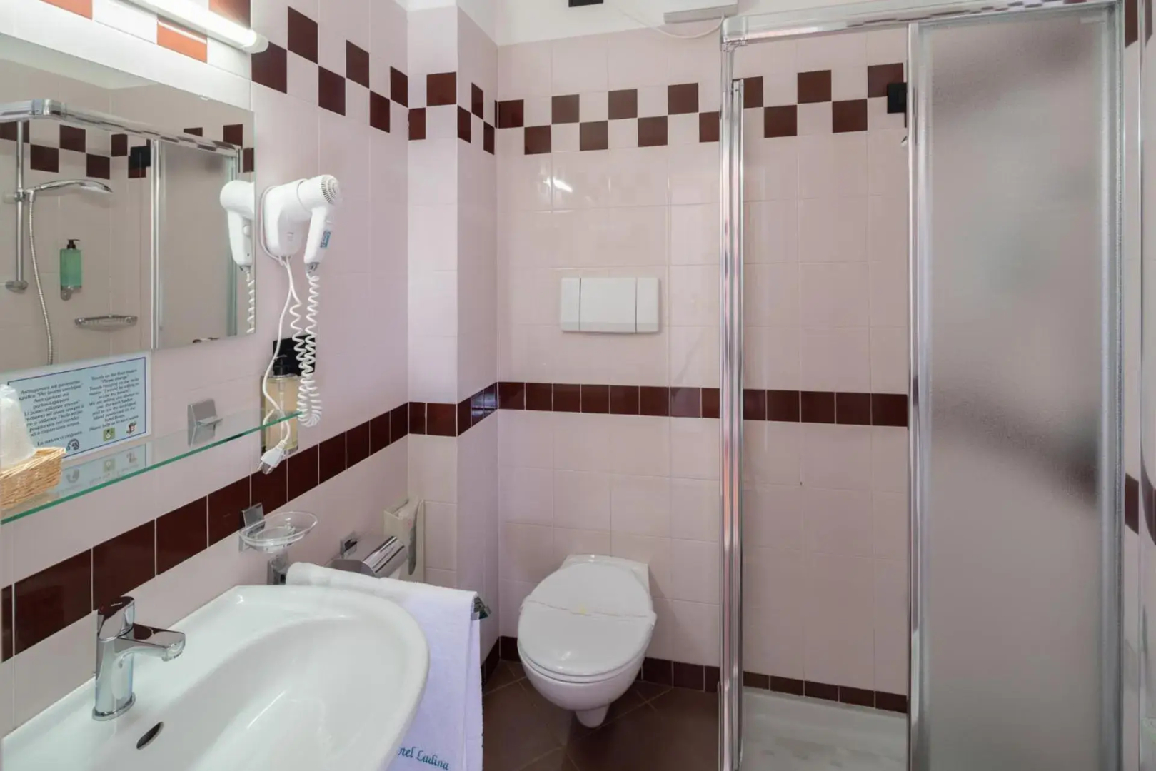 Hotel Ladina