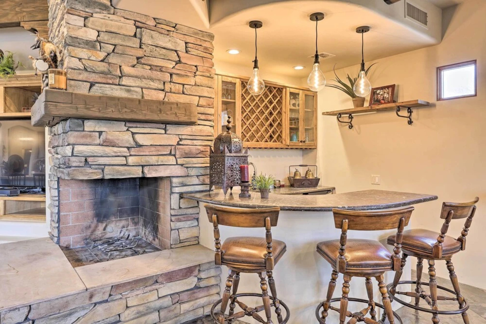 Cave Creek Oasis w/ Putting Green, Spa & Mtn View!